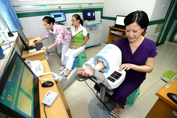 ����һ�w�C(j��)�����B(y��ng)�Ϸ���(w��)ģʽ̽��